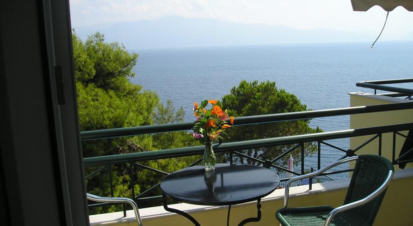 Aliki Hotel Nikiana Exterior photo