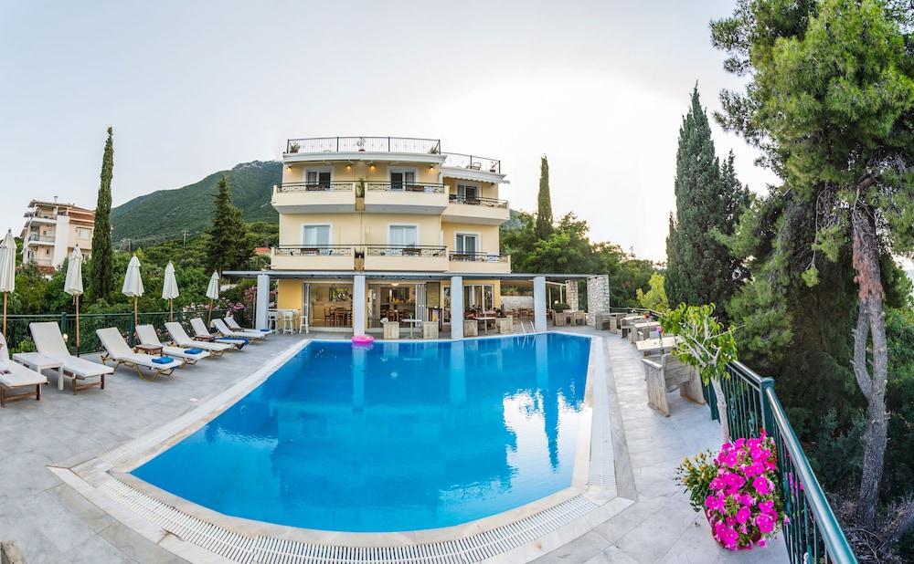 Aliki Hotel Nikiana Exterior photo